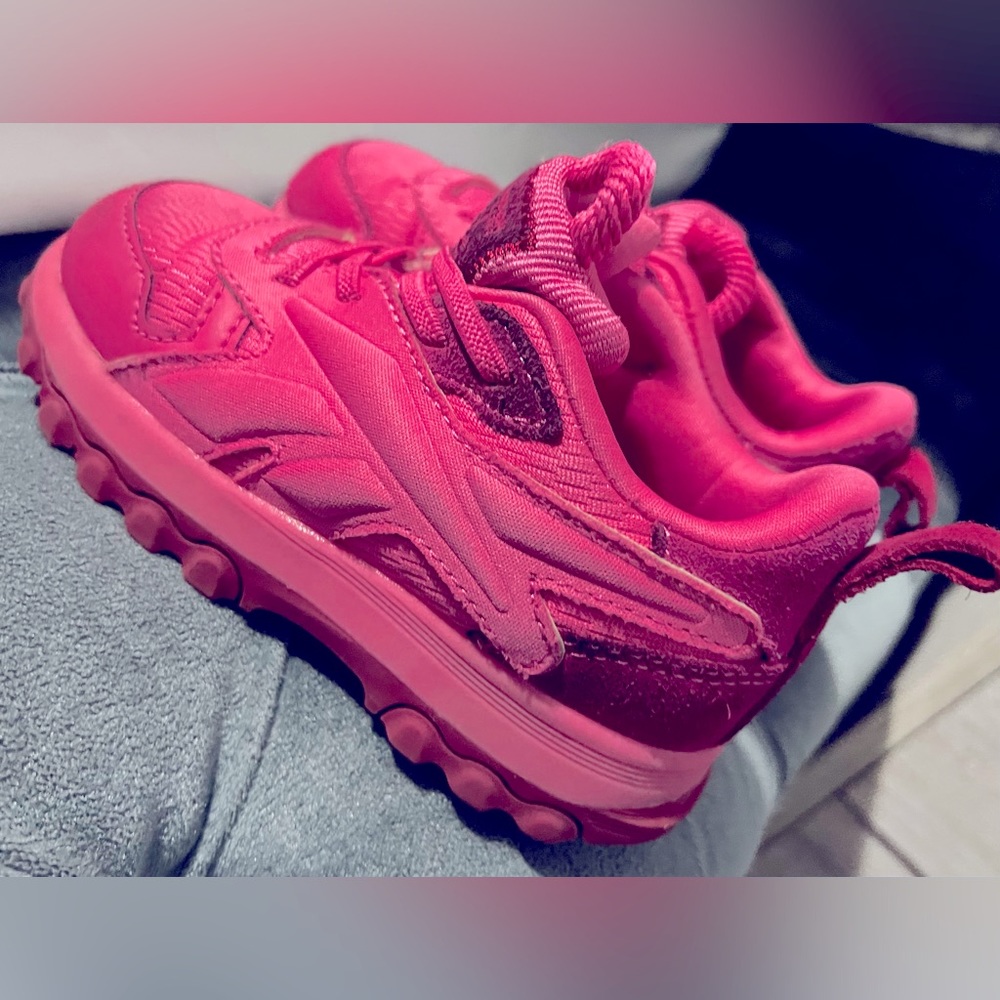 Reebok size 8c